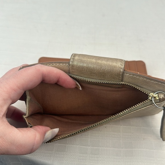 Fossil Women's Gold Sparkle Wallet Large BiFold - Picture 8 of 8